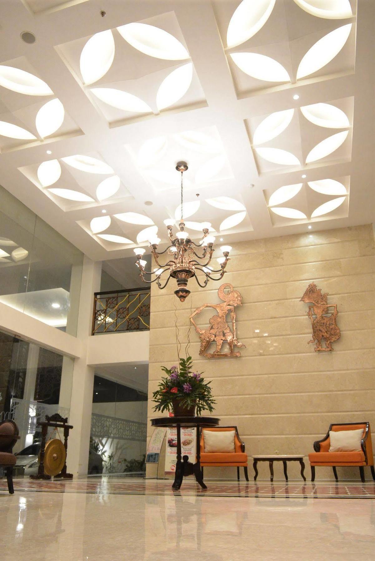 Lynn Hotel By Horison Jogyakarta Zewnętrze zdjęcie