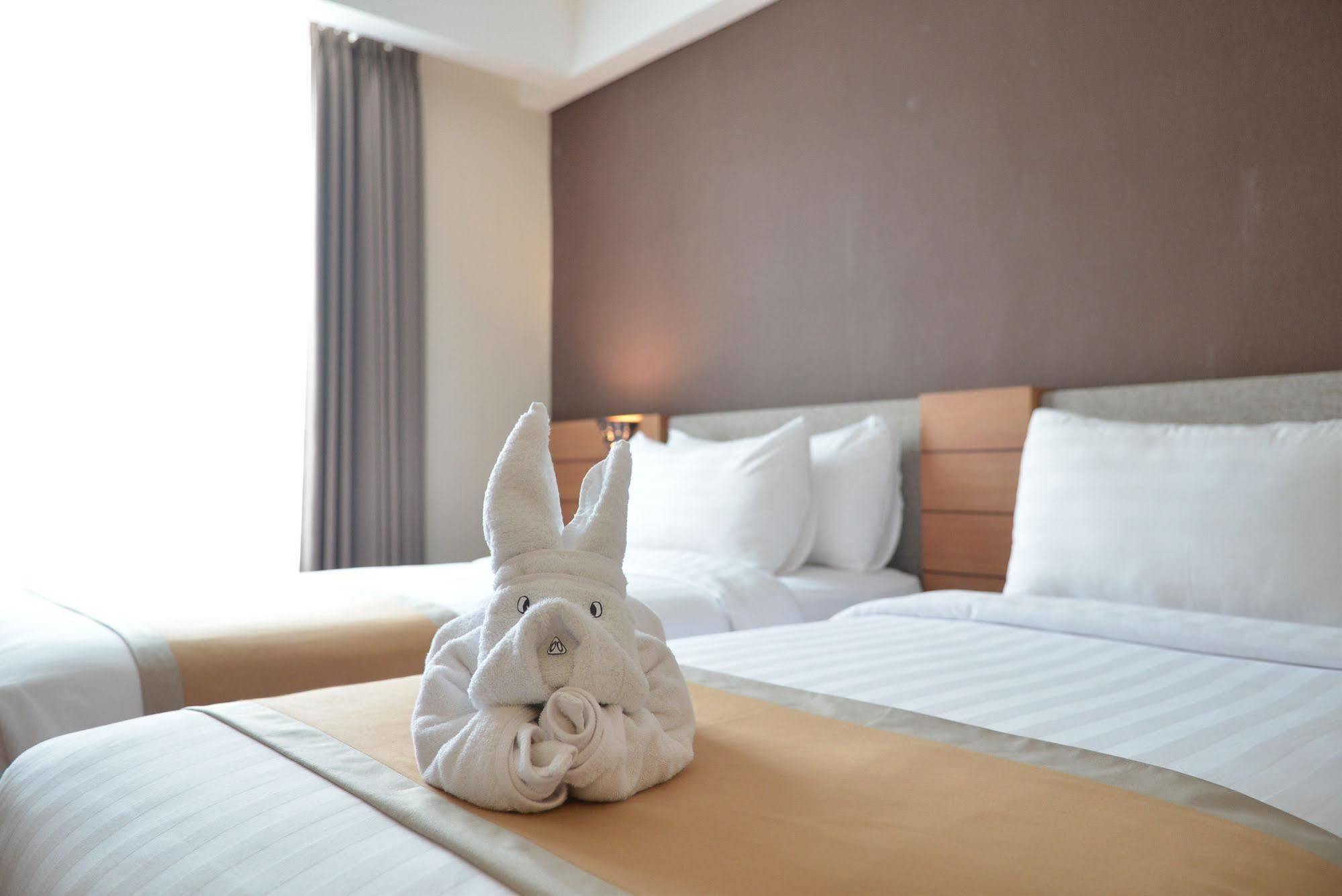 Lynn Hotel By Horison Jogyakarta Zewnętrze zdjęcie