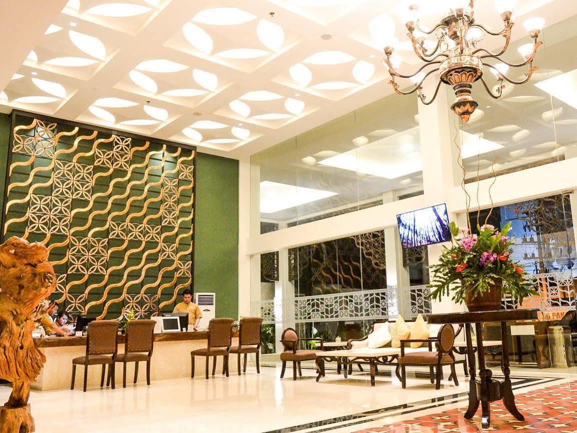 Lynn Hotel By Horison Jogyakarta Zewnętrze zdjęcie